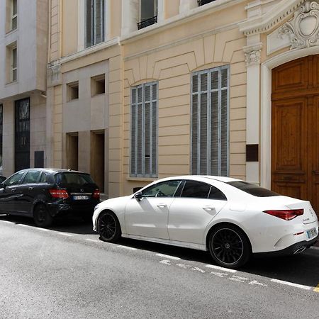 Ritual Yourhosthelper Cannes Bagian luar foto